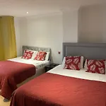 Shared House On Southmead Guest house *