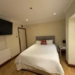 Shared House On Southmead *