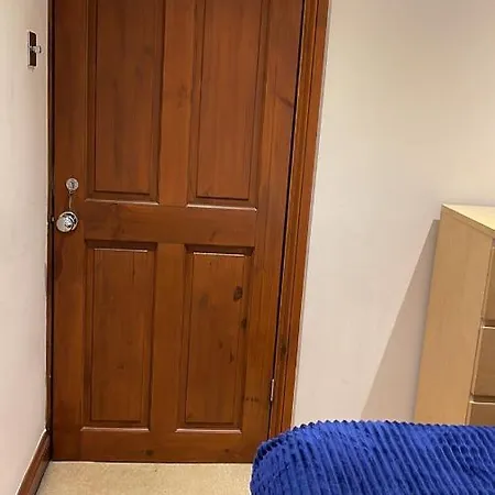 Shared House On Southmead *