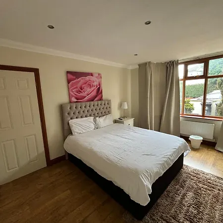 Shared House On Southmead Guest house