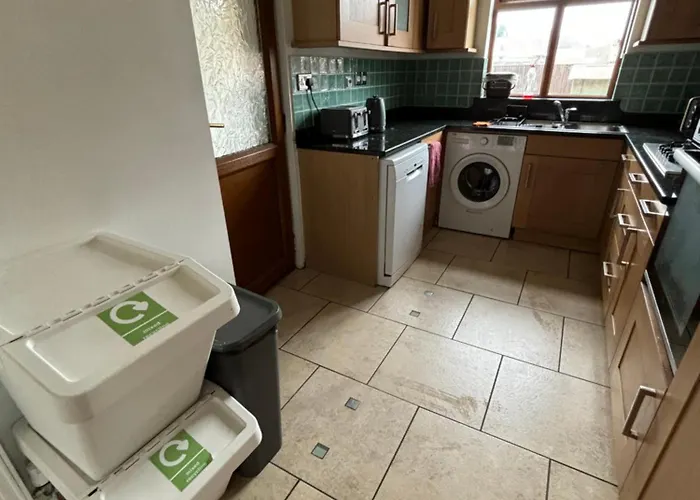 Гостьовий будинок Shared House On Southmead