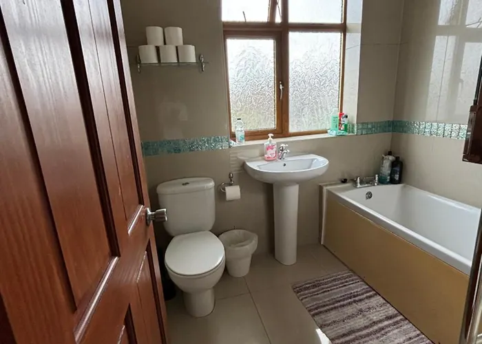 Гостьовий будинок Shared House On Southmead Бристоль