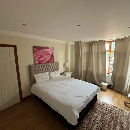 Pensión Shared House On Southmead