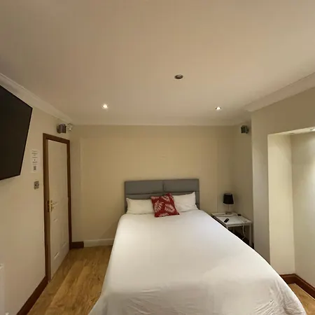 Shared House On Southmead