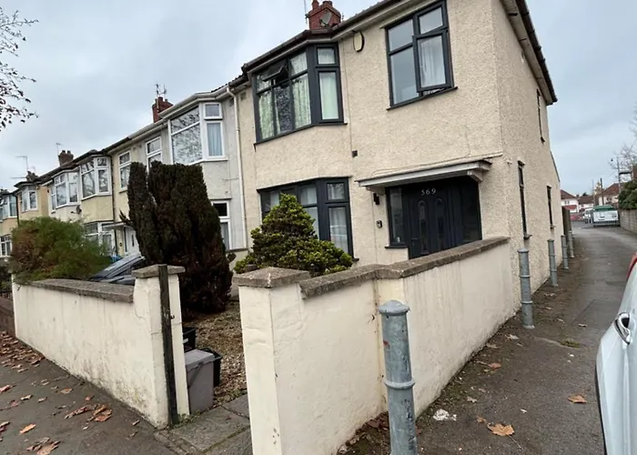 بيت ضيافة Shared House On Southmead